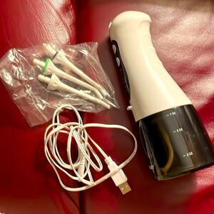 New Insmart portable cordless oral irrigator dental water flosser NWOT